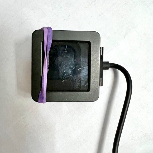 FITBIT BLAZE DIGITAL WATCH WITH CHARGER - Picture 4 of 4